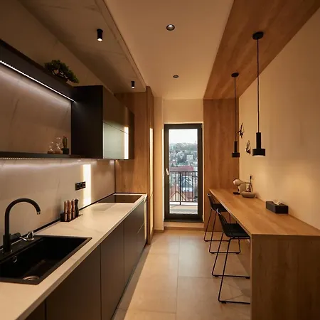 Quiboo Cosmopolit Μπρασόβ