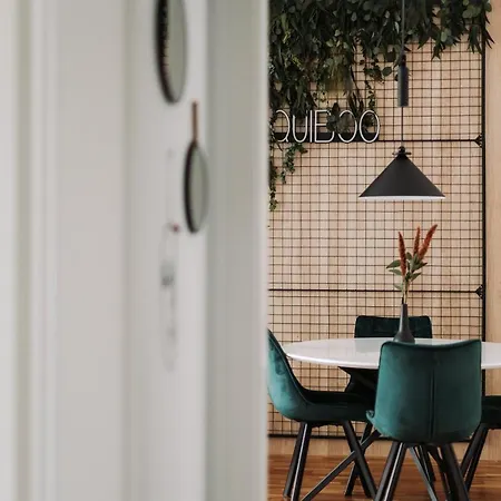 Quiboo Cosmopolit Μπρασόβ